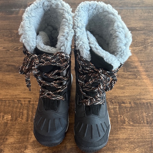 Bearpaw Women's Desdemona Black Winter Lace-Up Boots Size 7 - Picture 1 of 7